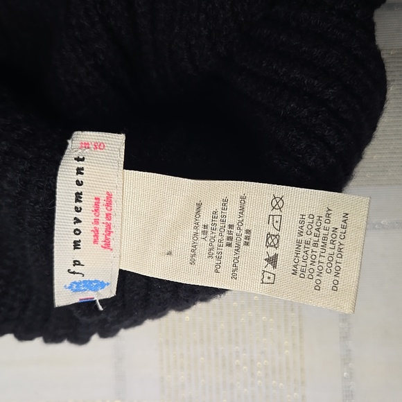 NWOT Free People Big Butti Beanie - Picture 4 of 7
